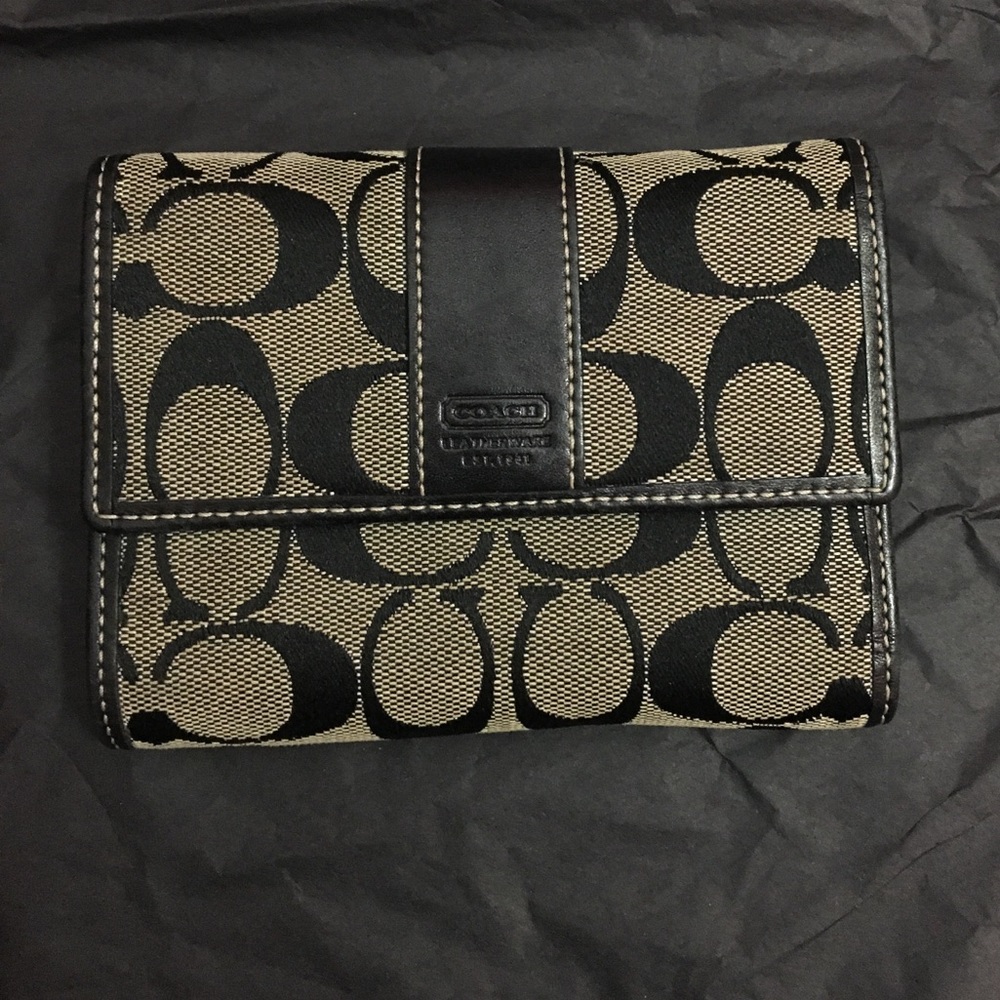 ✨SALE✨ Coach Wallet